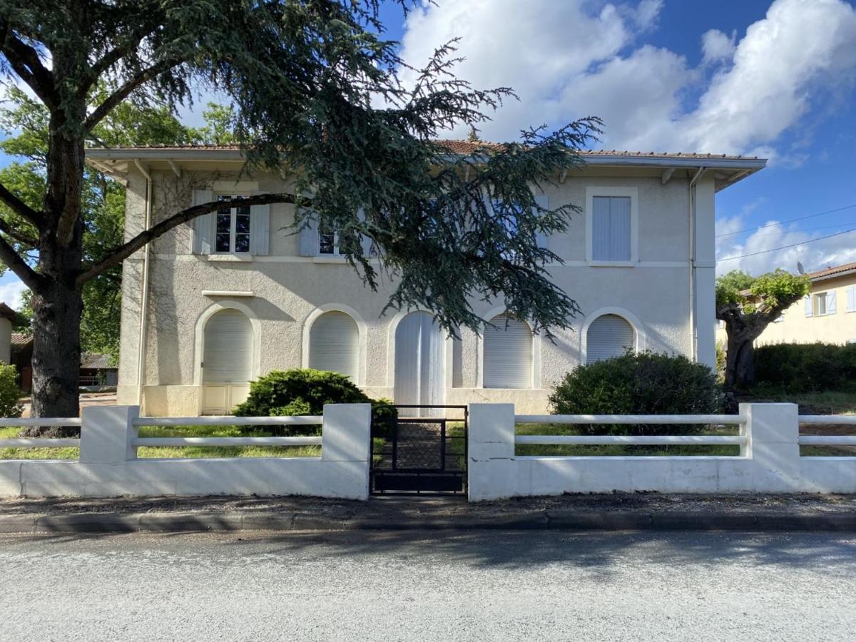 Maison Farol Salles  Luaran gambar